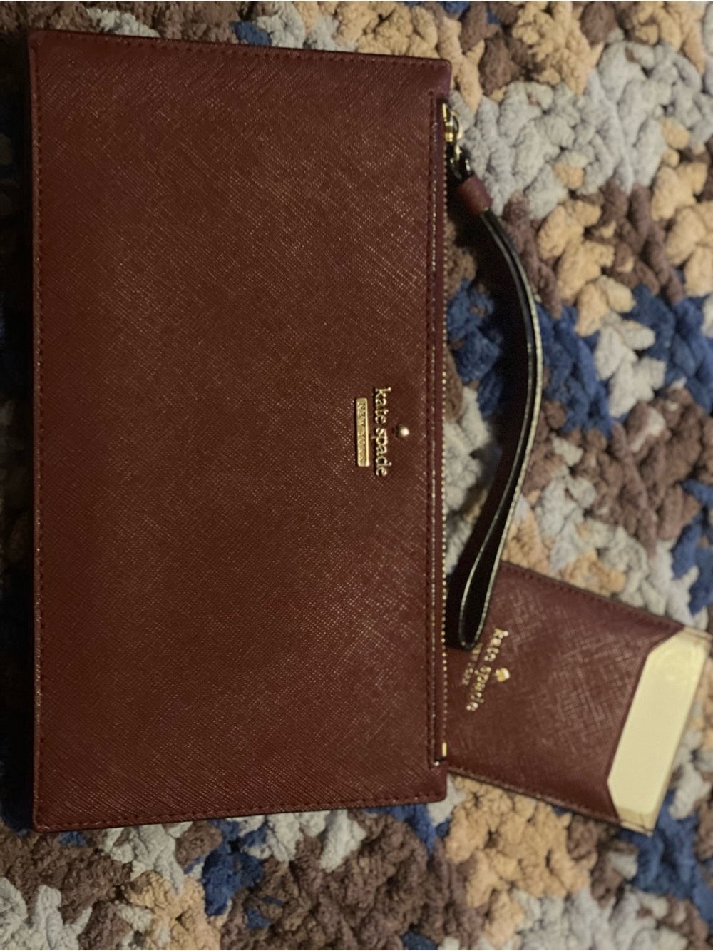 kate spade burgundy leather wristlet and cardholder set